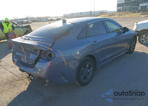 2021 Kia K5 Lxs z USA, uszkodzony, nr VIN 5XXG14J26MG024455